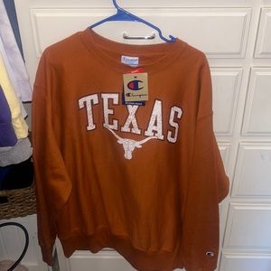 UT SWEATSHIRT (BRAND NEW) XL!!